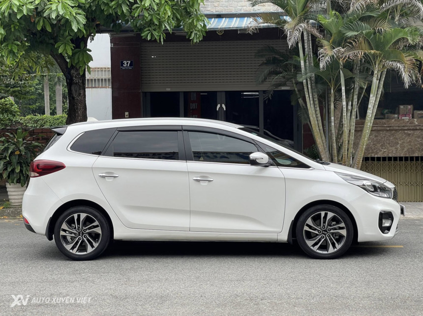 Kia Rondo 2.0 GAT 2018 Kia Rondo 2.0 GAT 2018
