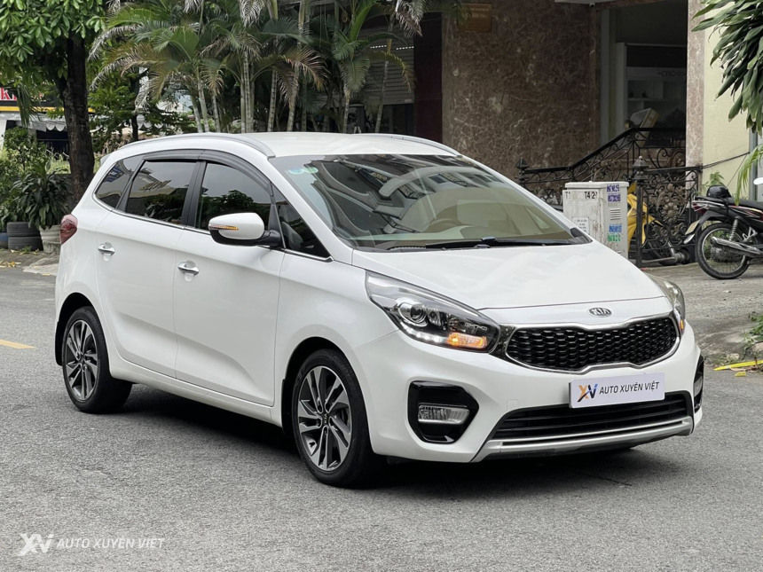 Kia Rondo 2.0 GAT 2018 Kia Rondo 2.0 GAT 2018