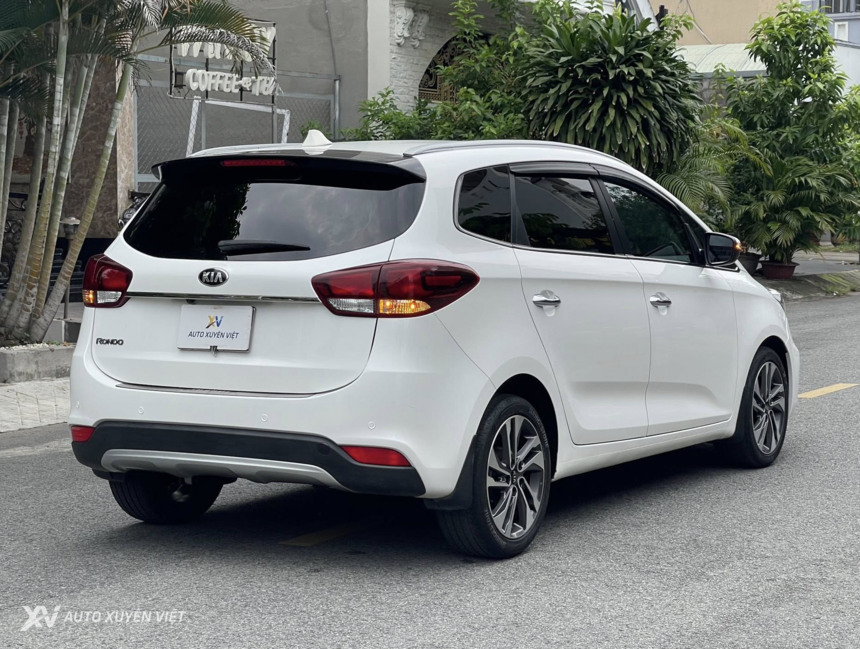 Kia Rondo 2.0 GAT 2018 Kia Rondo 2.0 GAT 2018
