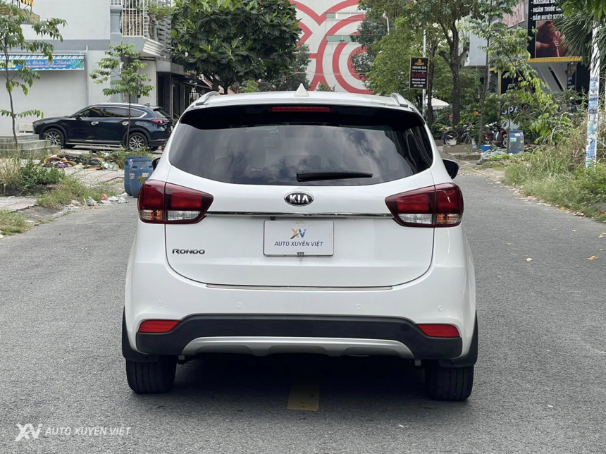 Kia Rondo 2.0 GAT 2018 Kia Rondo 2.0 GAT 2018