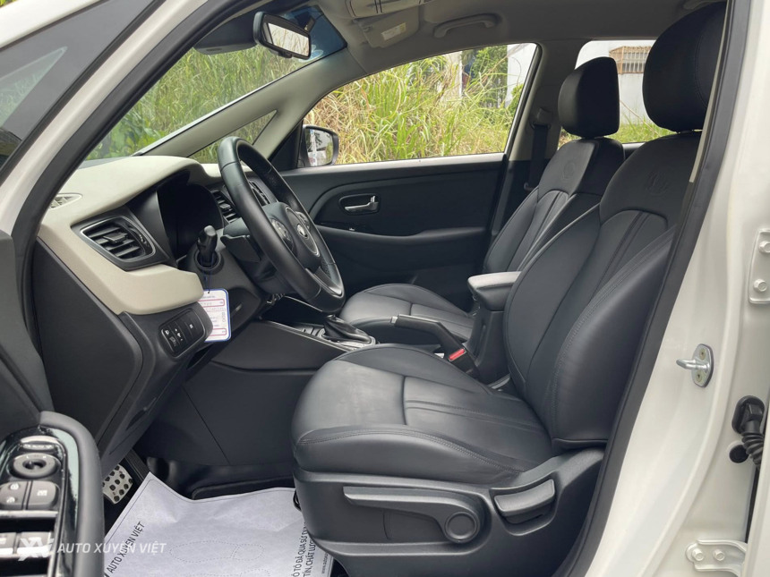 Kia Rondo 2.0 GAT 2018 Kia Rondo 2.0 GAT 2018