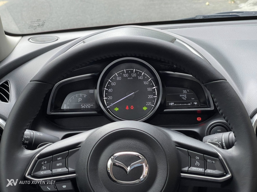 Mazda 2 Luxury 1.5AT 2022 Mazda 2 Luxury 1.5AT 2022