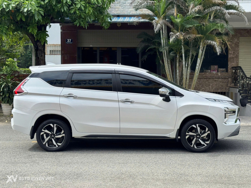 Mitsubishi Xpander Premium 1.5AT 2024