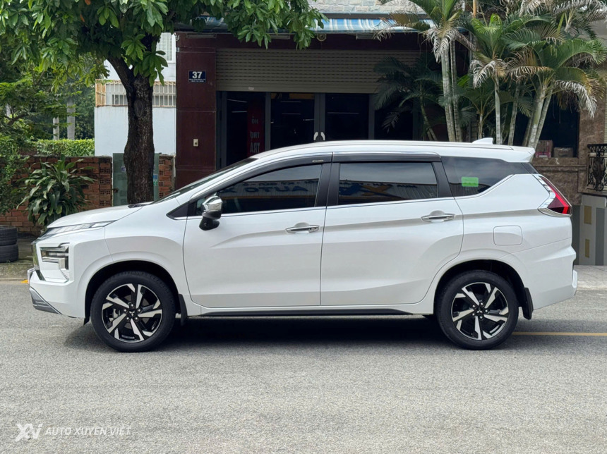 Mitsubishi Xpander Premium 1.5AT 2024