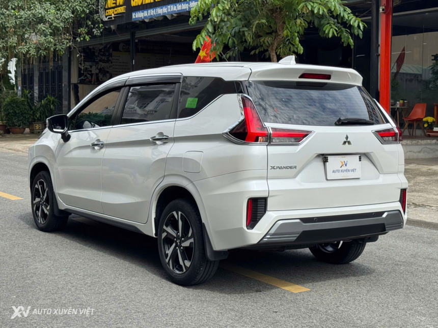 Mitsubishi Xpander Premium 1.5AT 2024