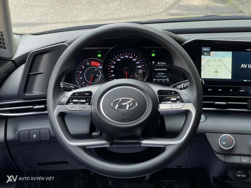 Hyundai Elantra 1.6AT 2022