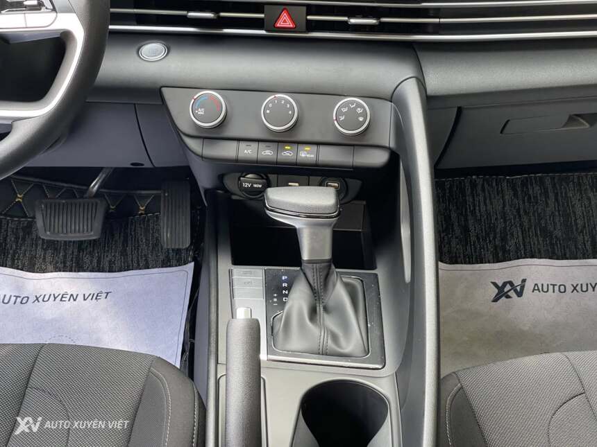 Hyundai Elantra 1.6AT 2022