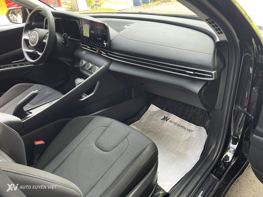 Hyundai Elantra 1.6AT 2022