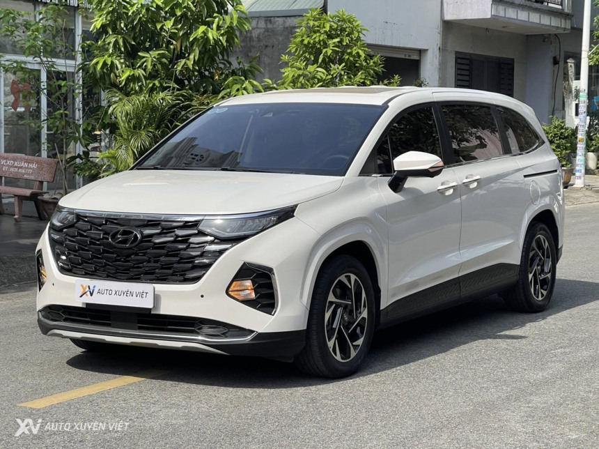 Hyundai Custin Cao Cấp 2.0T 2023 Hyundai Custin Cao Cấp 2.0T 2023
