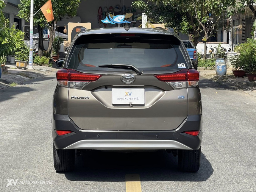 Toyota Rush 1.5 S AT 2021