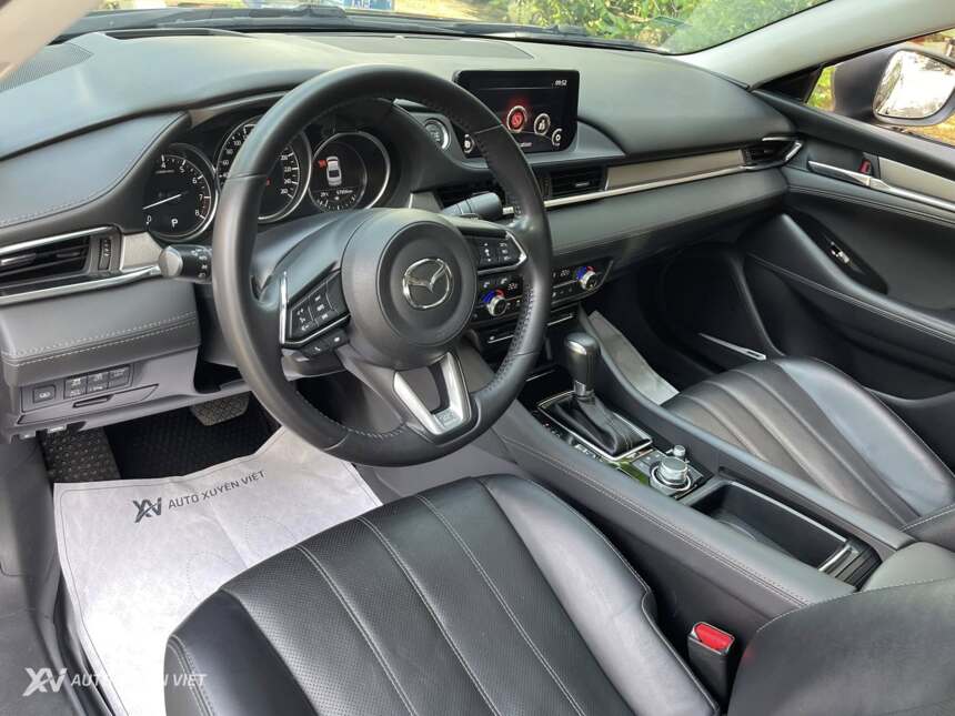 Mazda 6 2.0 Premium TCCC 2020 Mazda 6 2.0 Premium TCCC 2020