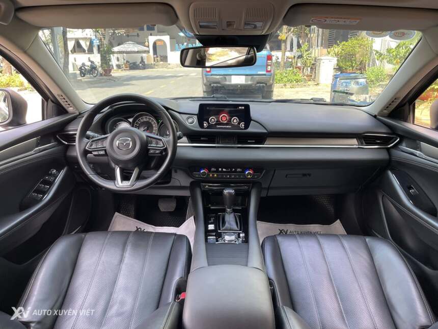 Mazda 6 2.0 Premium TCCC 2020 Mazda 6 2.0 Premium TCCC 2020