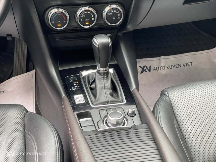 Mazda 3 Hatchback 1.5AT 2019