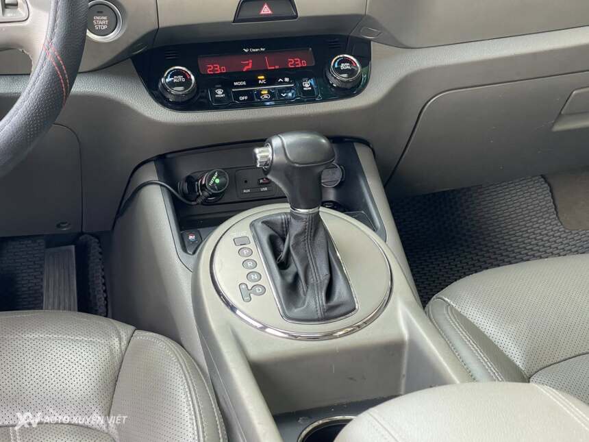 Kia Sportage 2.0AT 2014 Kia Sportage 2.0AT 2014