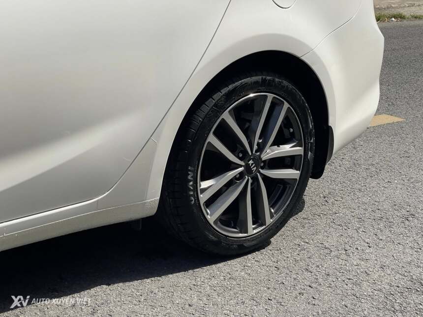 Kia Cerato 1.6AT 2016 Kia Cerato 1.6AT 2016