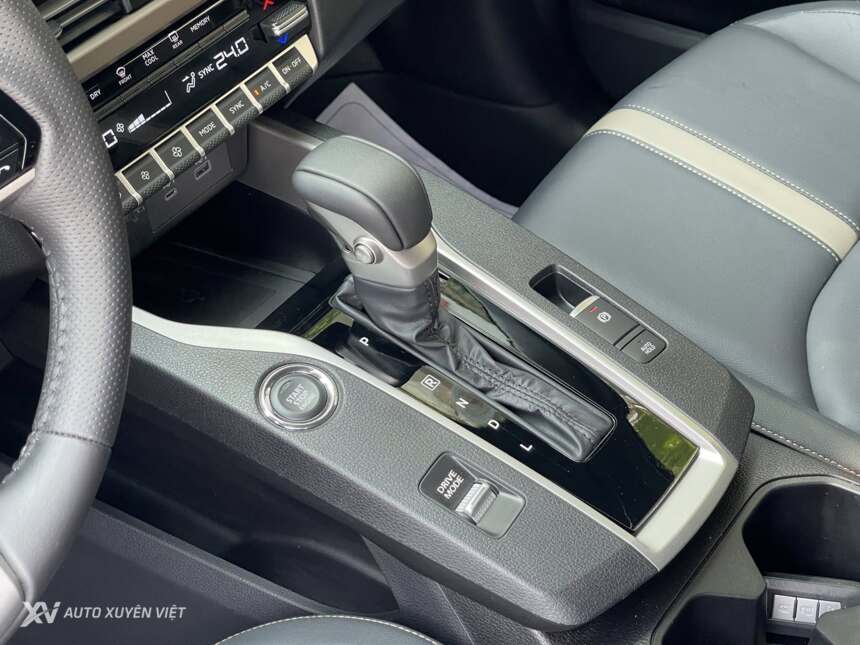 Mitsubishi XForce Ultimate 1.5AT 2024