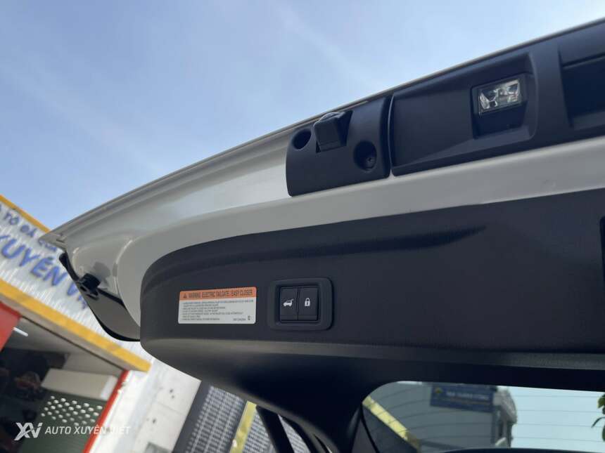 Mitsubishi XForce Ultimate 1.5AT 2024