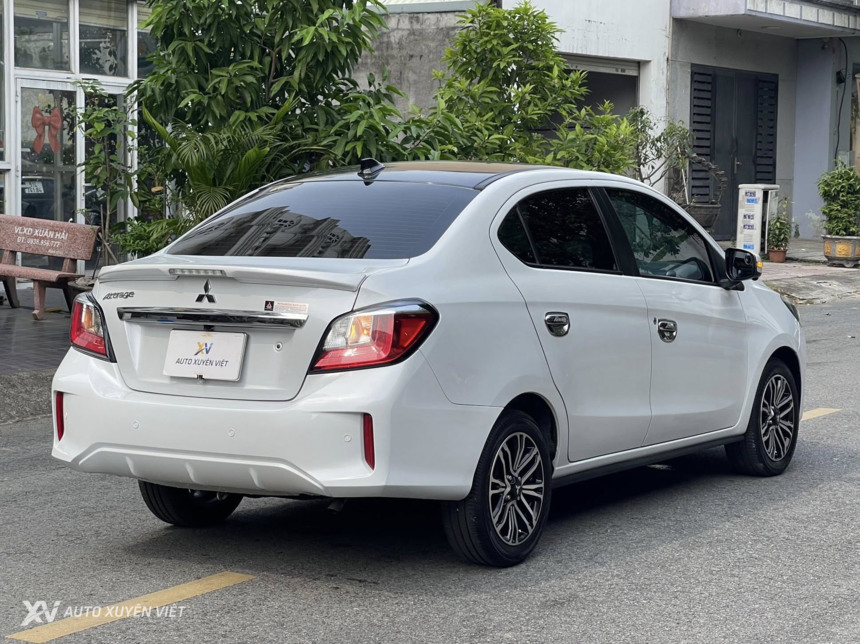 Mitsubishi Attrage 1.2CVT Premium 2021