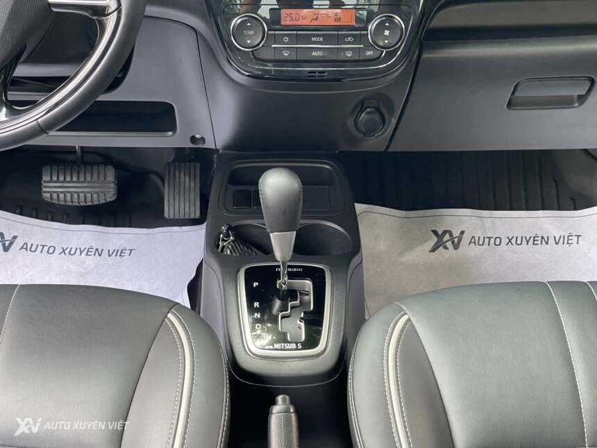 Mitsubishi Attrage 1.2CVT Premium 2021