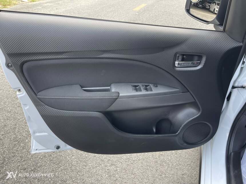 Mitsubishi Attrage 1.2CVT Premium 2021