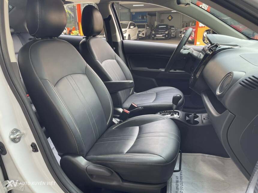 Mitsubishi Attrage 1.2CVT Premium 2021