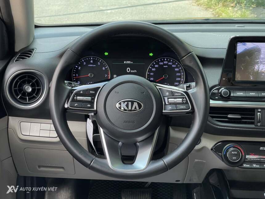 Kia Cerato 1.6AT Luxury 2019 Kia Cerato 1.6AT Luxury 2019