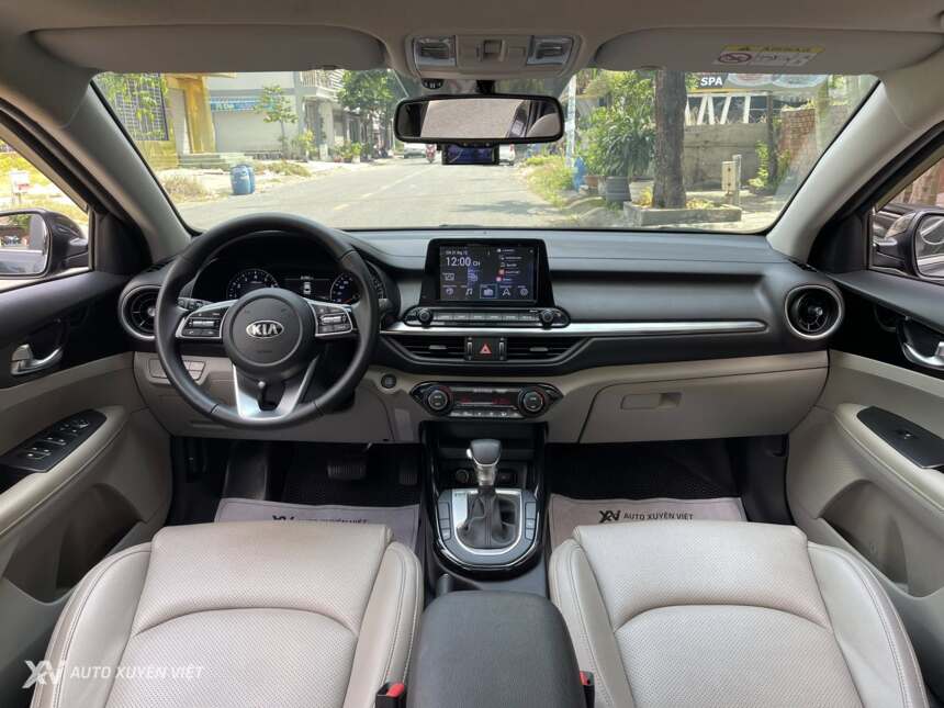 Kia Cerato 1.6AT Luxury 2019 Kia Cerato 1.6AT Luxury 2019