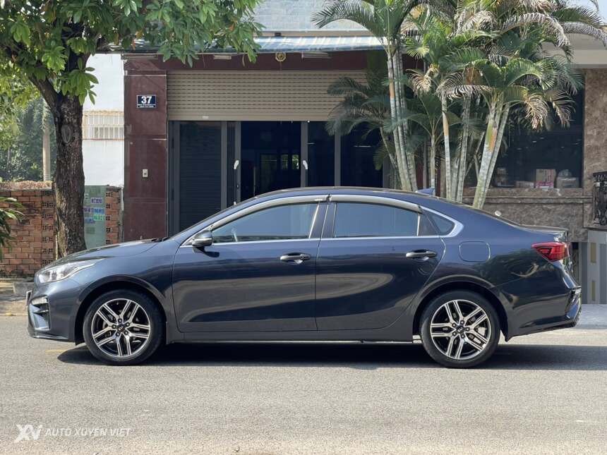 Kia Cerato 1.6AT Luxury 2019 Kia Cerato 1.6AT Luxury 2019