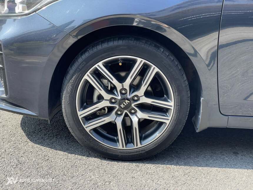 Kia Cerato 1.6AT Luxury 2019 Kia Cerato 1.6AT Luxury 2019