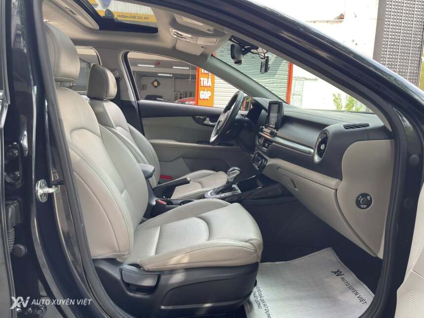 Kia Cerato 1.6AT Luxury 2019 Kia Cerato 1.6AT Luxury 2019