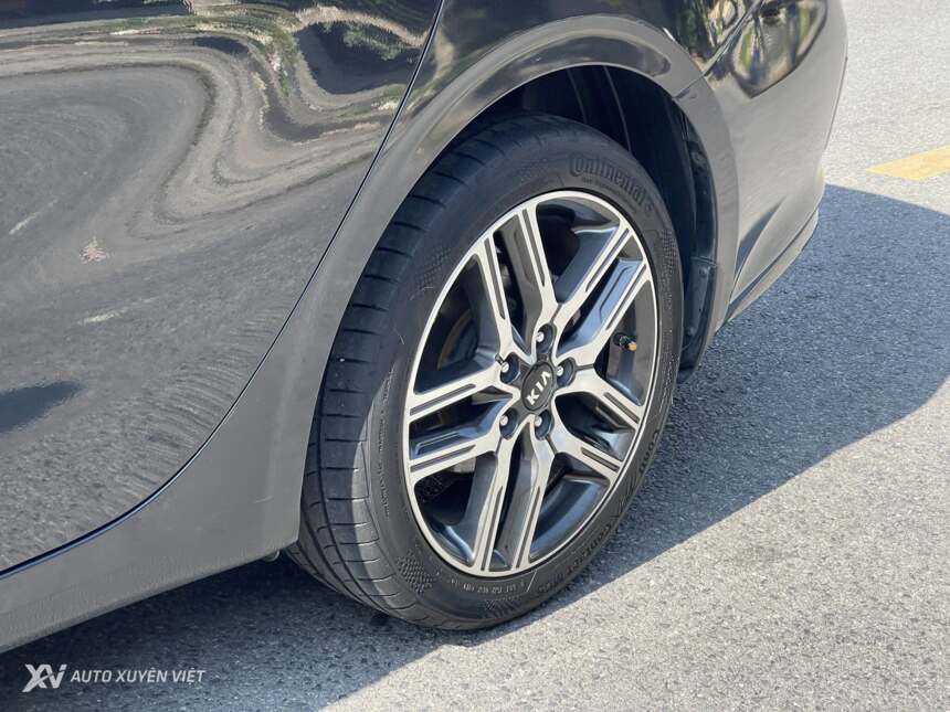 Kia Cerato 1.6AT Luxury 2019 Kia Cerato 1.6AT Luxury 2019