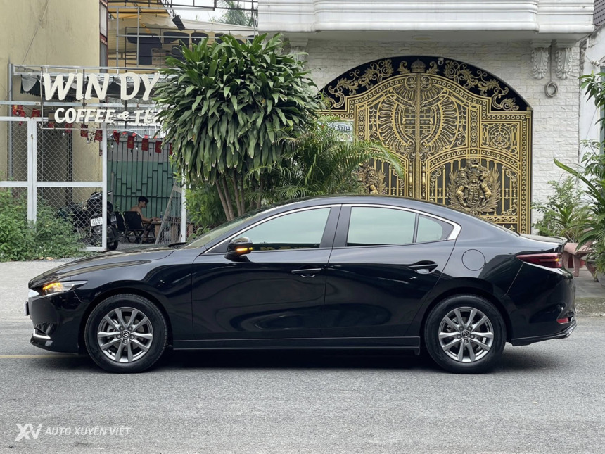 Mazda 3 1.5AT Luxury 2024