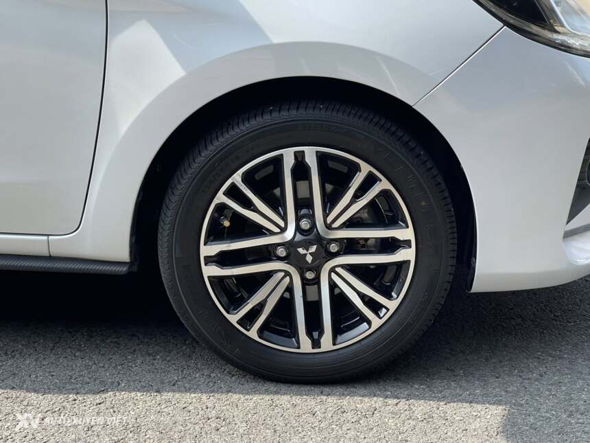 Mitsubishi Attrage 1.2CVT Premium 2021 Mitsubishi Attrage 1.2CVT Premium 2021