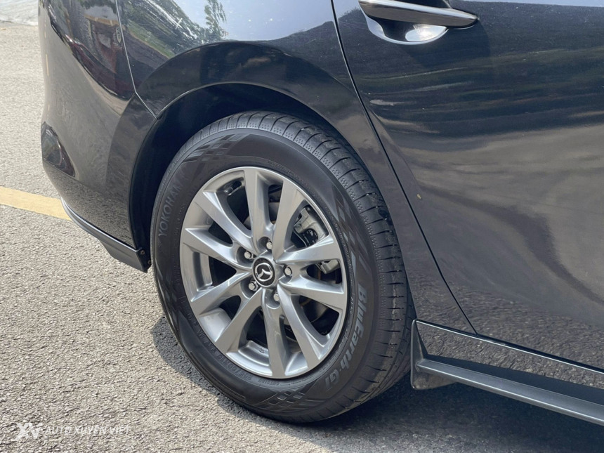 Mazda 3 1.5AT Luxury 2024