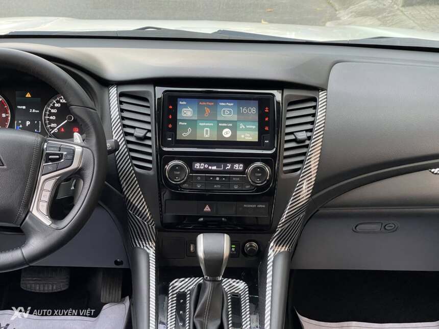 Mitsubishi Pajero Sport 2.4D 4x2AT 2019