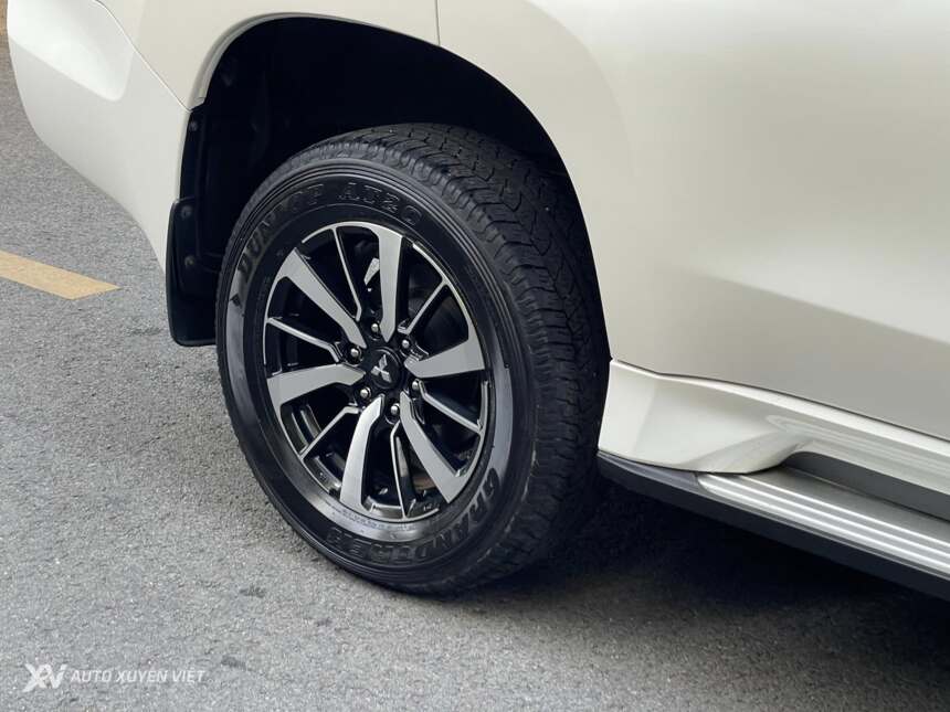 Mitsubishi Pajero Sport 2.4D 4x2AT 2019