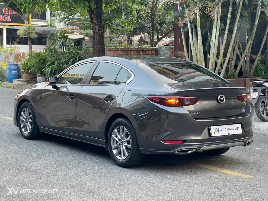 Mazda 3 1.5AT Luxury 2020