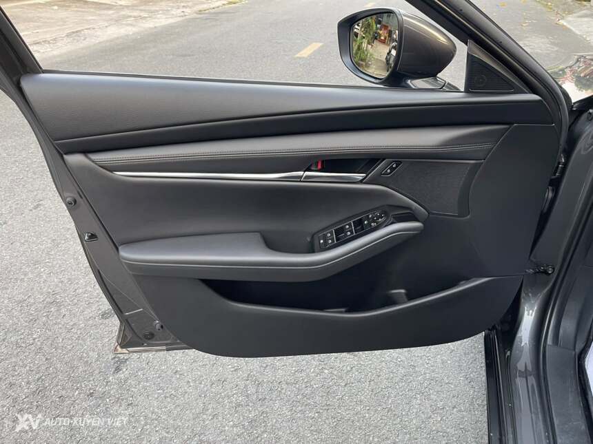 Mazda 3 1.5AT Luxury 2020