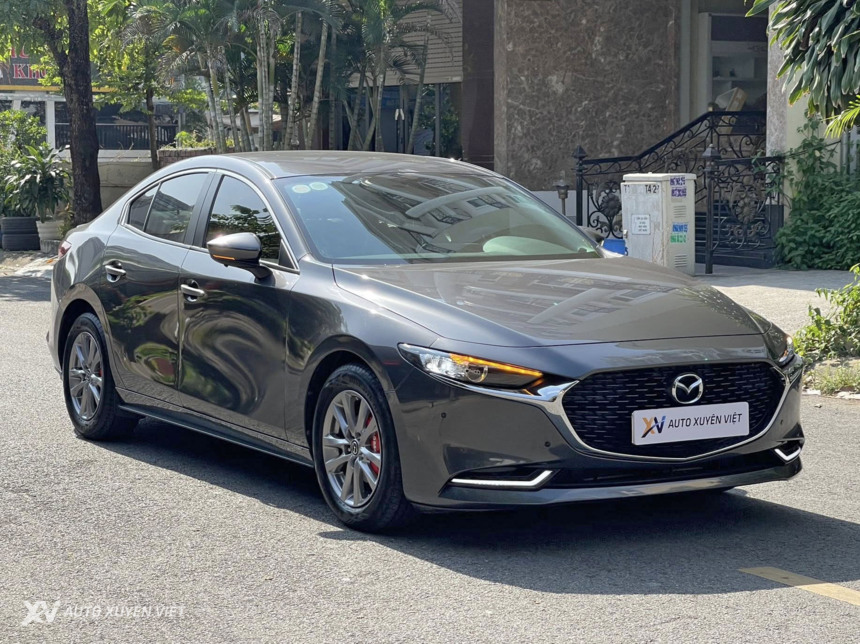 Mazda 3 1.5AT Luxury 2020