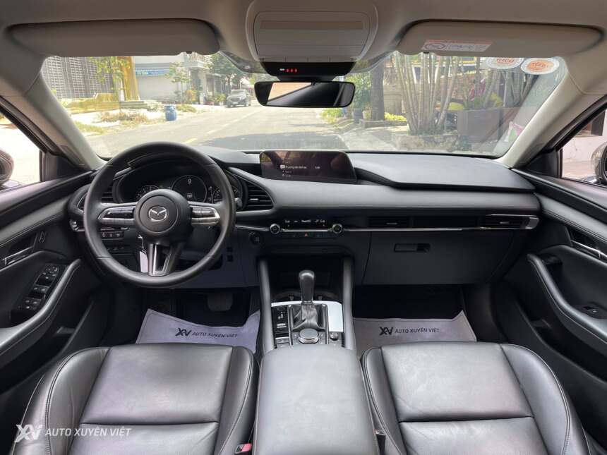 Mazda 3 1.5AT Luxury 2020