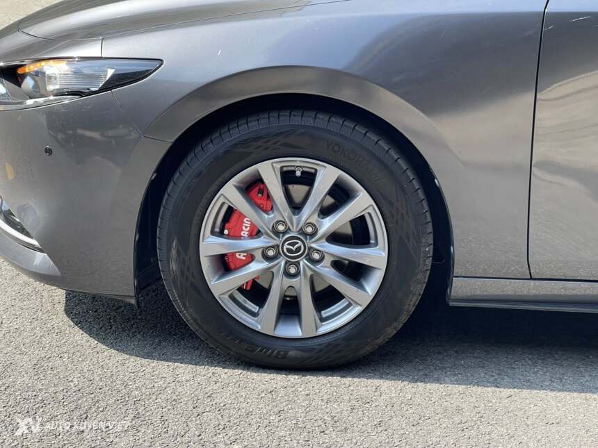 Mazda 3 1.5AT Luxury 2020