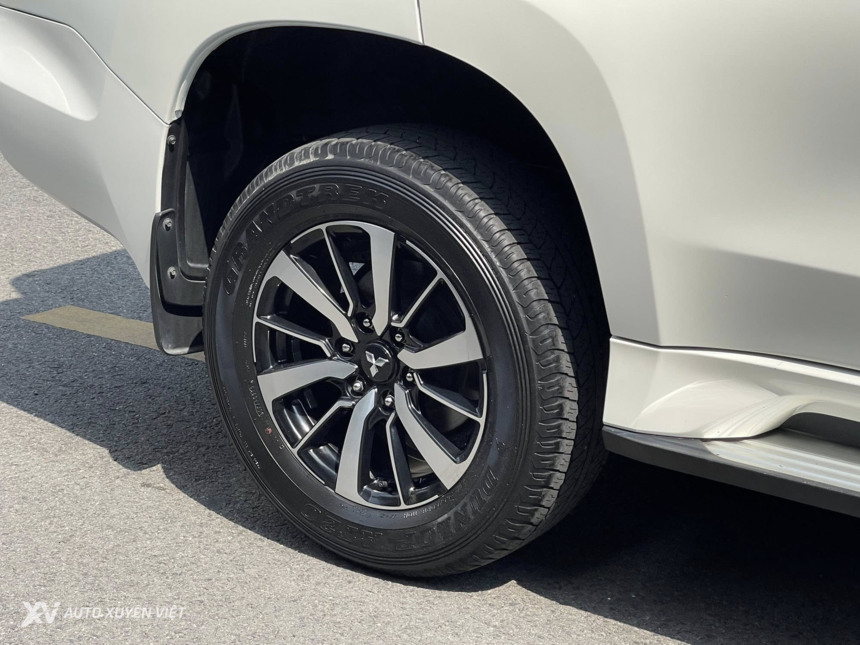 Mitsubishi Pajero Sport 2.4D 4x2AT 2019 Mitsubishi Pajero Sport 2.4D 4x2AT 2019