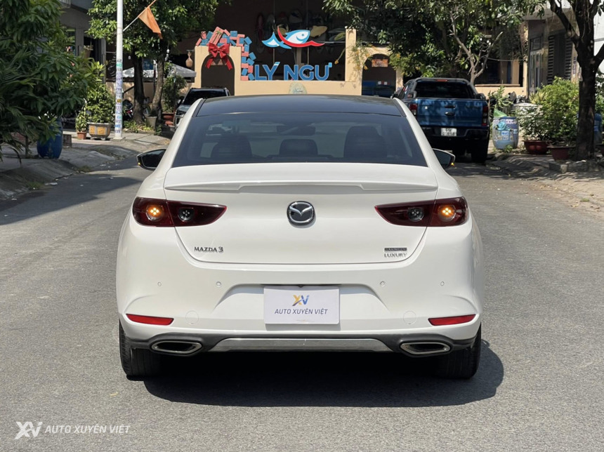 Mazda 3 1.5AT Luxury 2021