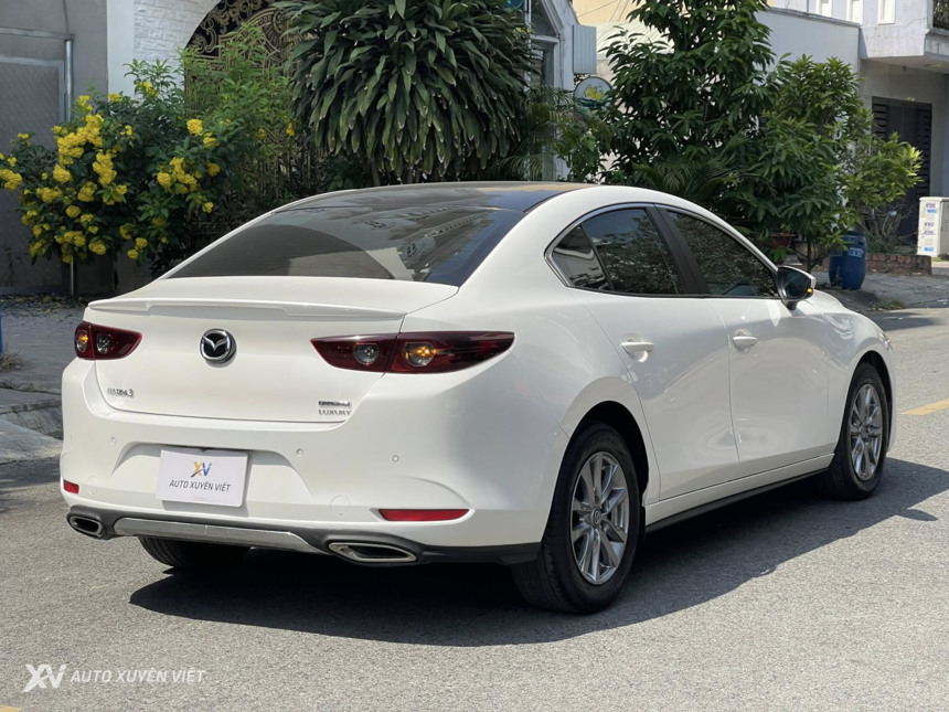 Mazda 3 1.5AT Luxury 2021
