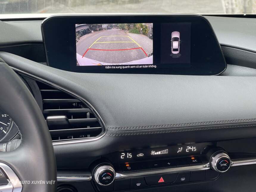 Mazda 3 1.5AT Luxury 2021