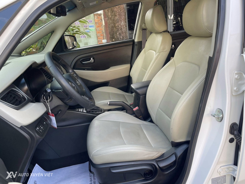 Kia Rondo 2.0 GAT Deluxe 2021