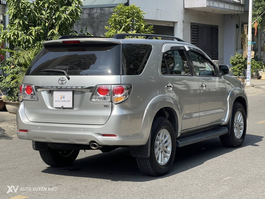 Toyota Fortuner V 2.7AT 4x4 2013