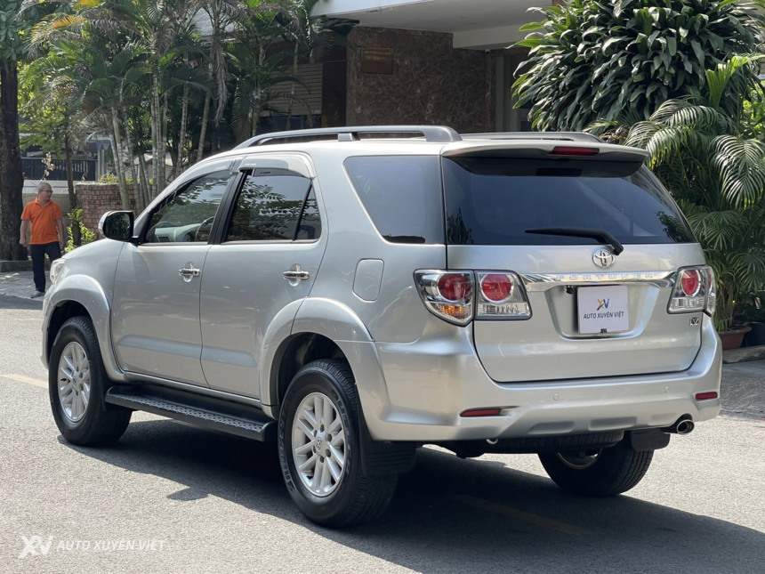 Toyota Fortuner V 2.7AT 4x4 2013