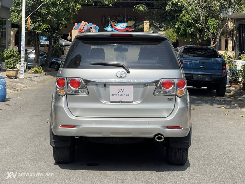 Toyota Fortuner V 2.7AT 4x4 2013