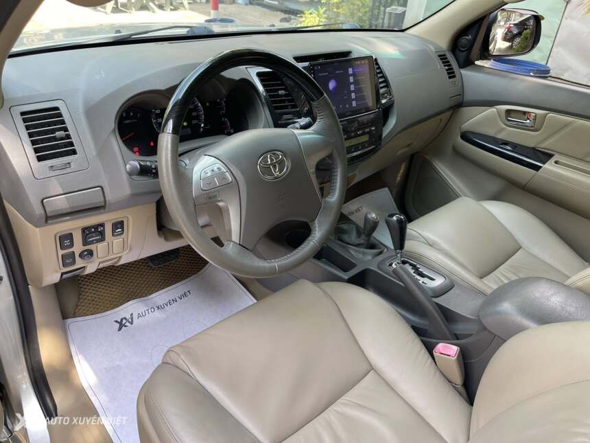 Toyota Fortuner V 2.7AT 4x4 2013